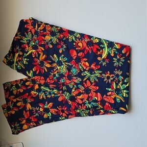 TC Lularoe Leggings NEW